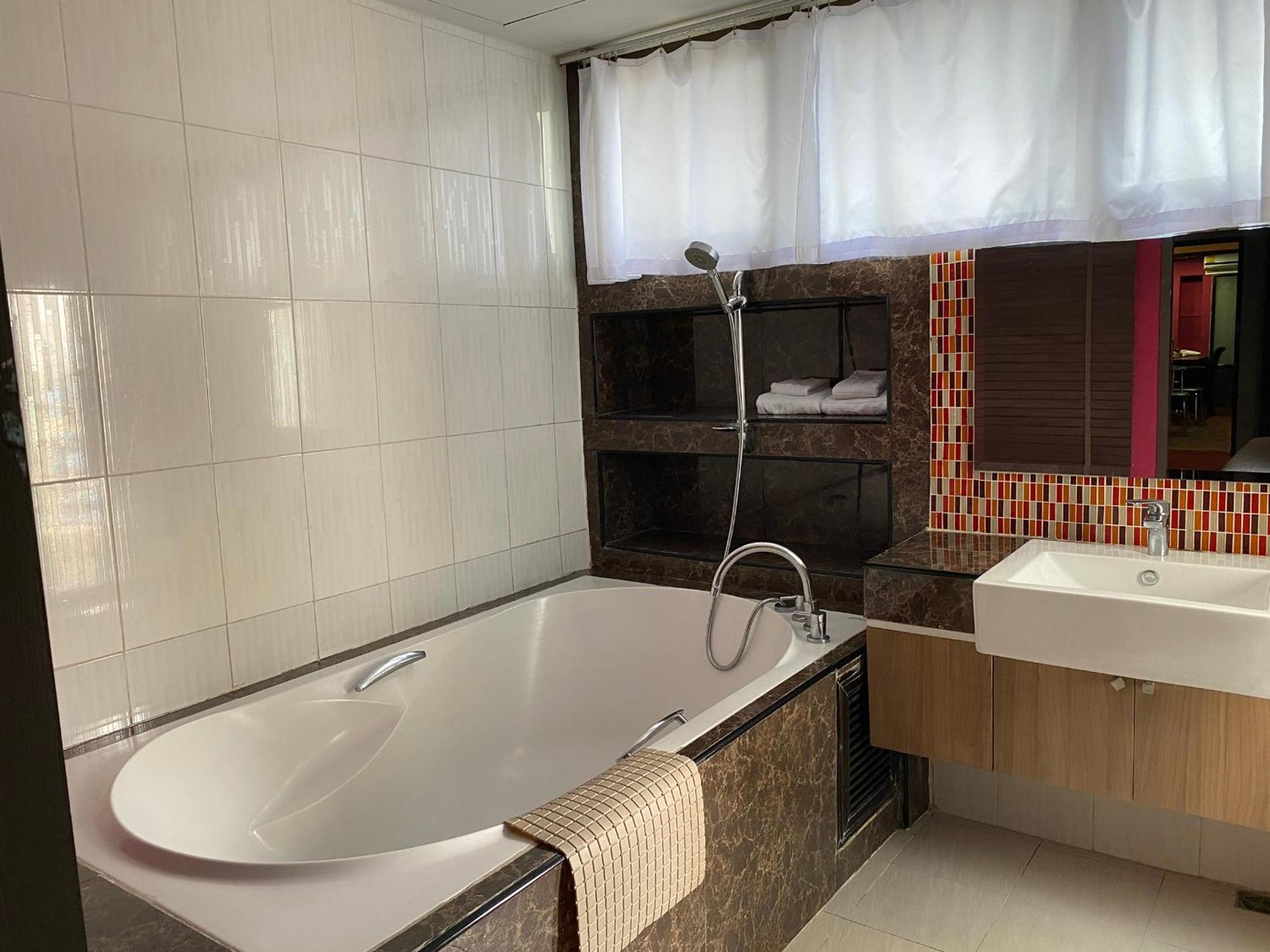Grand Pink Hotel Hatyai Hat Yai Eksteriør bilde